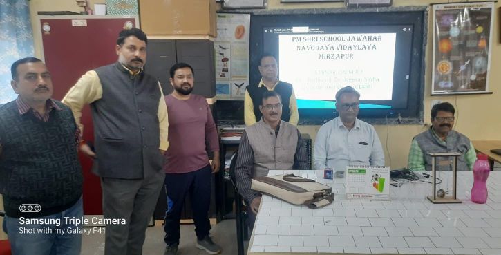 विद्यार्थियो मे वैज्ञानिक बनने की जिज्ञासा बनाए रखने नवोदय विद्यालय में राष्ट्रीय स्तर का सेमिनार हुआ आयोजित