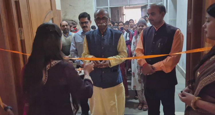 विंध्यवासिनी महिला महाविद्यालय भरुहना में नव प्रवेशित छात्राध्यापकों के लिए औपचारिक परिचय समारोह का आयोजन