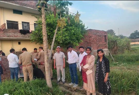 अफीम की खेती करने वाले पुत्रों समेत पिता को पुलिस ने किया गिरफ्तार; आरोपियो ने कहा- गलतफहमी मे लग गया पौधा