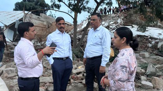 स्टोन क्रेशर प्लांट के मलबे में दबने से चार मजदूरों की मौत