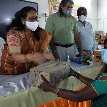 प्रधानमंत्री के जन्मदिन पर 76 टीबी मरीजों को पोषण पोटली की भेंट
