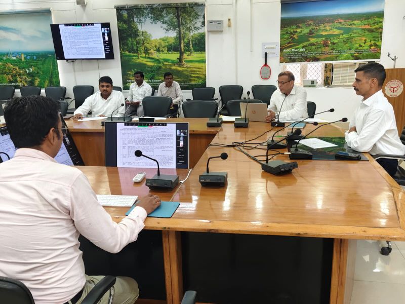 बैंक आधारित स्वरोजगार योजनाओं का गुणवत्तापूर्ण कराएं निस्तारण, बैंकर्स-उद्यमियों के आवेदन फार्म को भी भरवाने में करे सहयोग: मण्डलायुक्त
